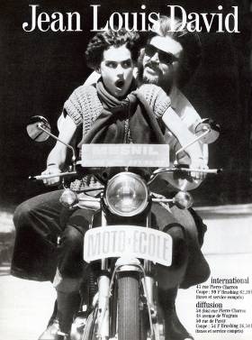 Промо-фото Жан Луи Давид с мотоциклом